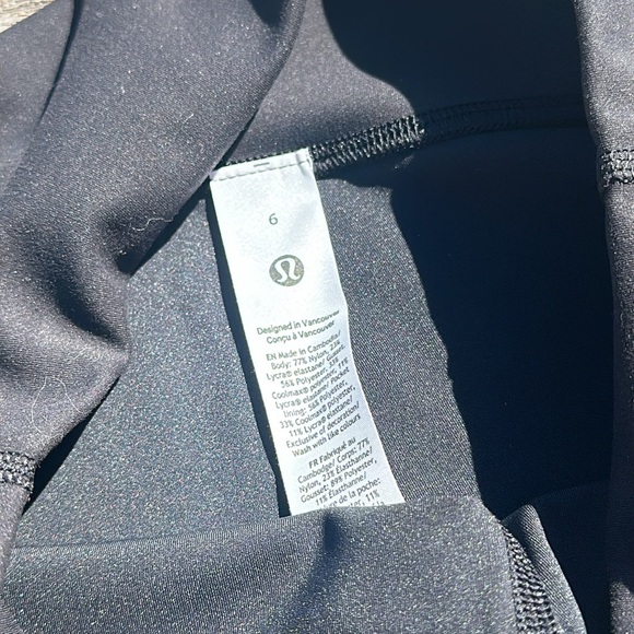 Lululemon Wunder Train High-Rise Short 2" black size 6 NWT - Picture 5 of 7